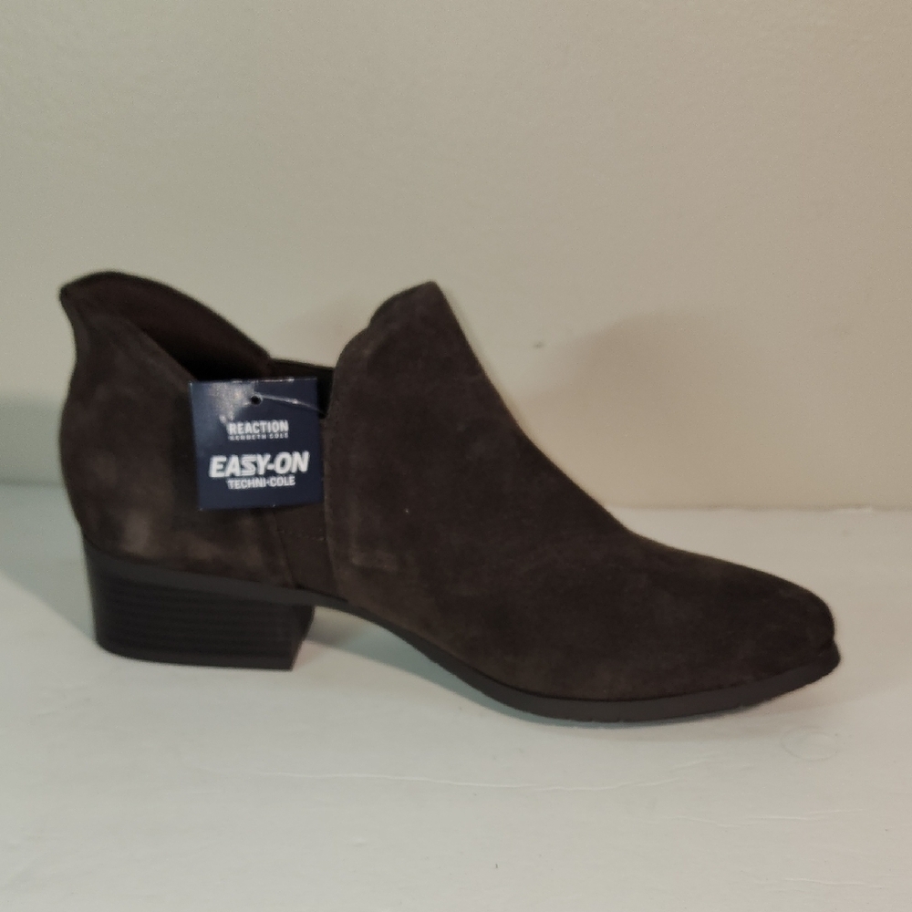 Kenneth Cole Reaction Easy-On Suede Ankle Bootie - Brown